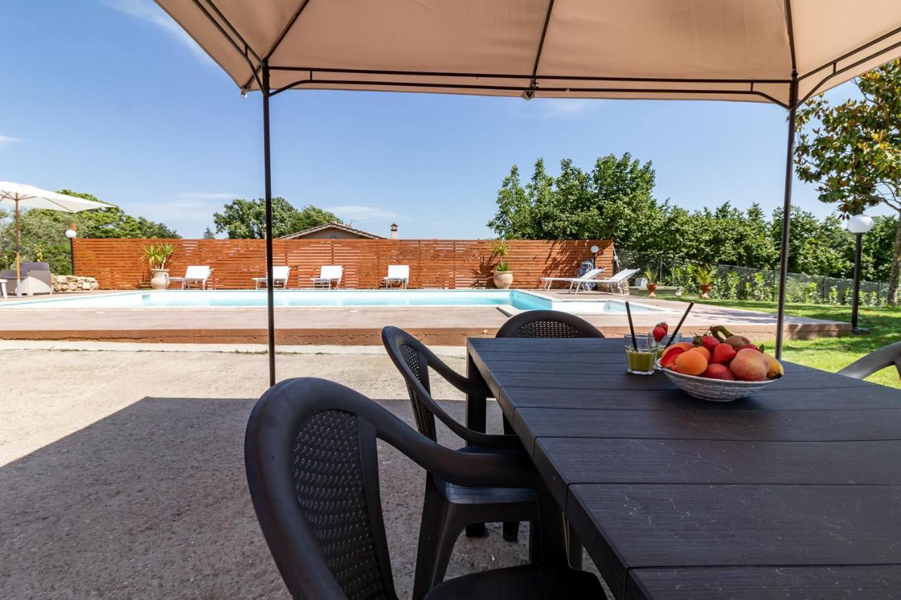 Villa Vacanze La Quercia Carbognano Exterior foto