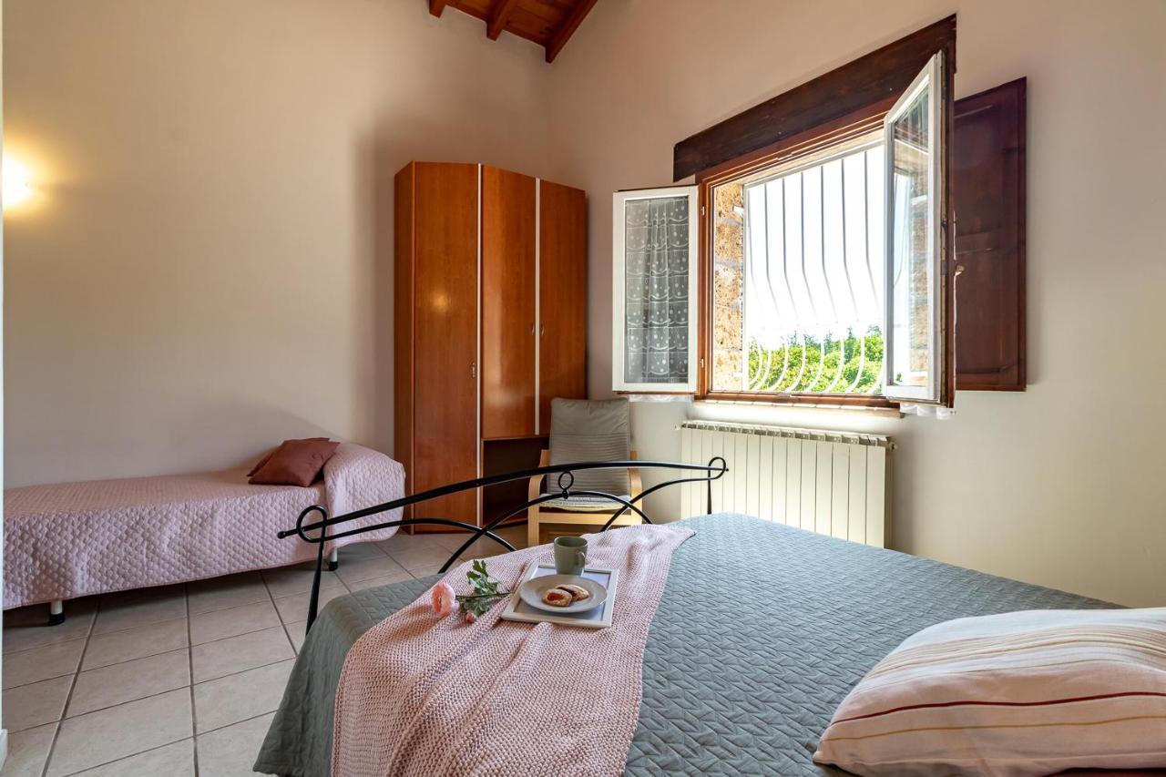 Villa Vacanze La Quercia Carbognano Exterior foto